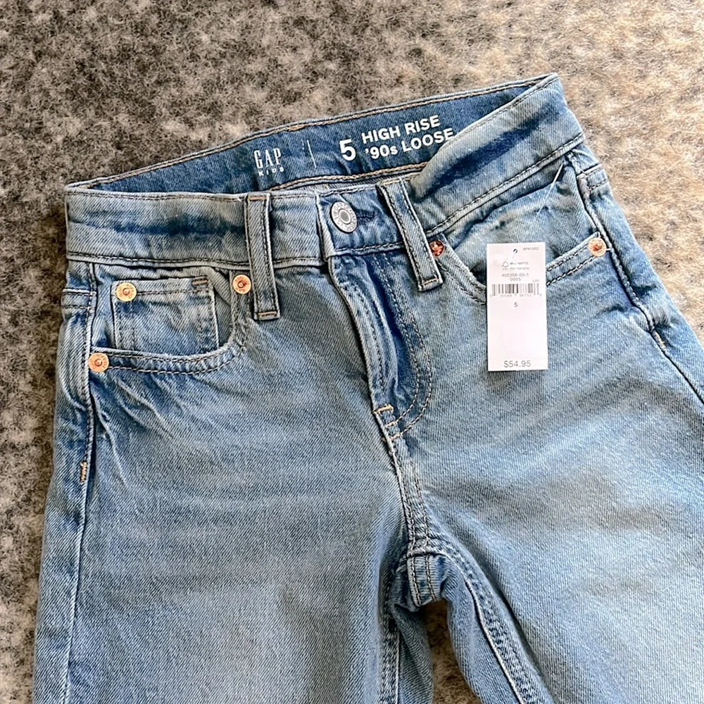 Gap Kids Girls’ High Rise '90s Light Wash Loose Jeans—5